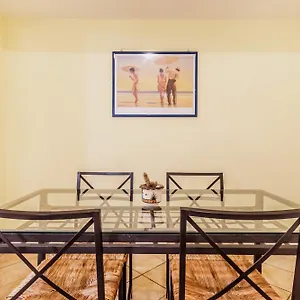 https://toms-house.it-romehotels.com